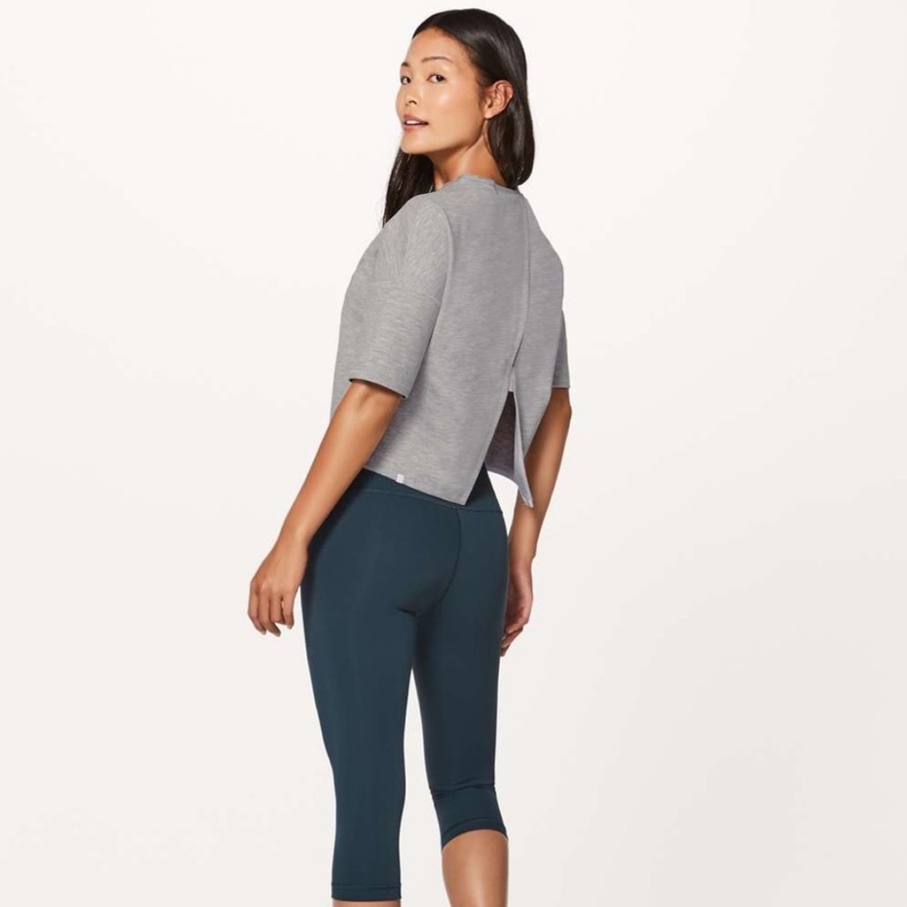 EUC Lululemon Minimal Short Sleeve